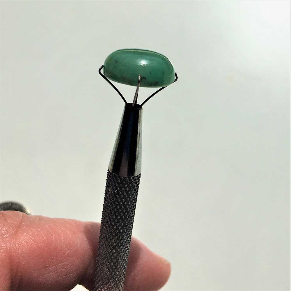 Emerald Gemstone 14x12x6mm , 8.56 ct, Oval cut, 1980's , Brazilian, translucent, medium green Jewelers, Healing stone, May birthstone - Image 3