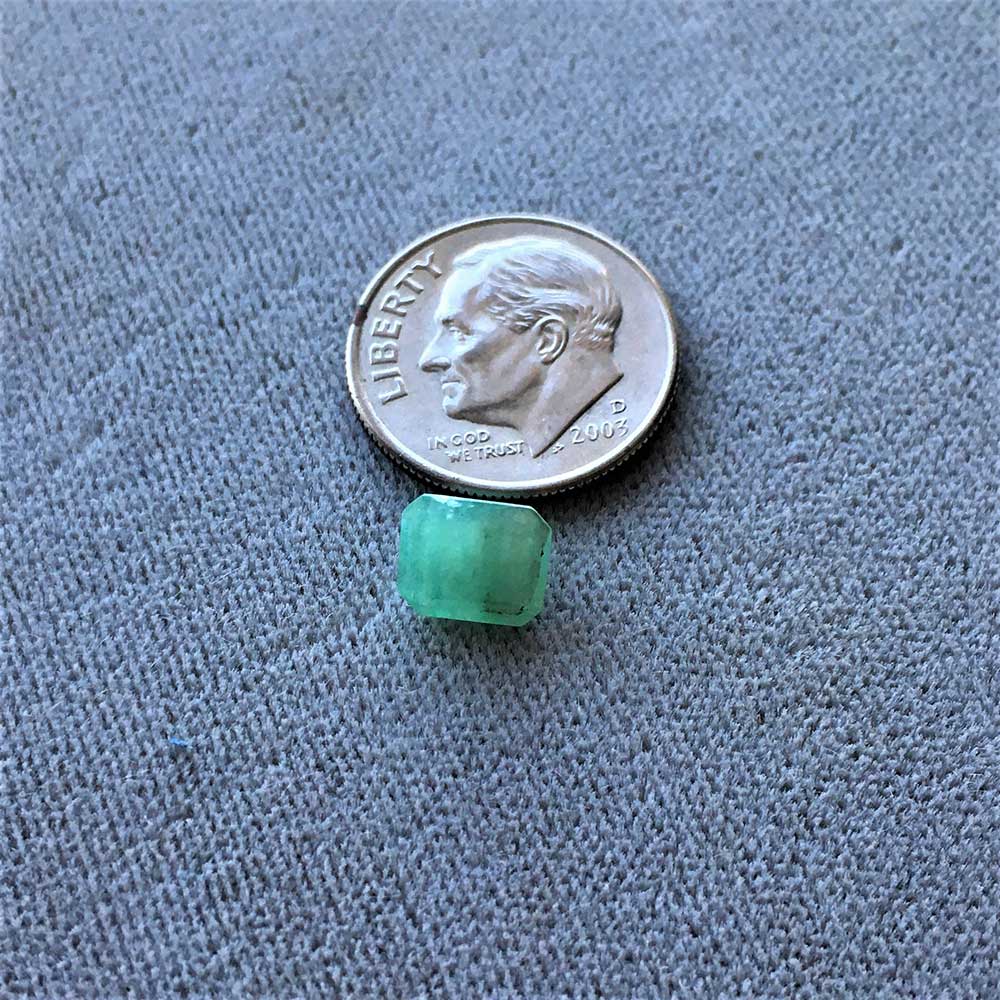 Emerald Gemstone 7x6x4 mm , 1.37 ct, Emerald cut - Image 5