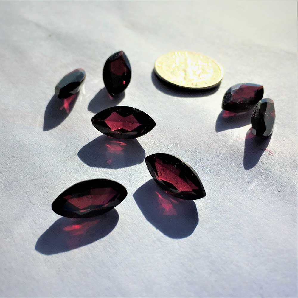 Garnet Mozambique Gemstones 7 pcs 24.5cts. Marquis cut - Image 5