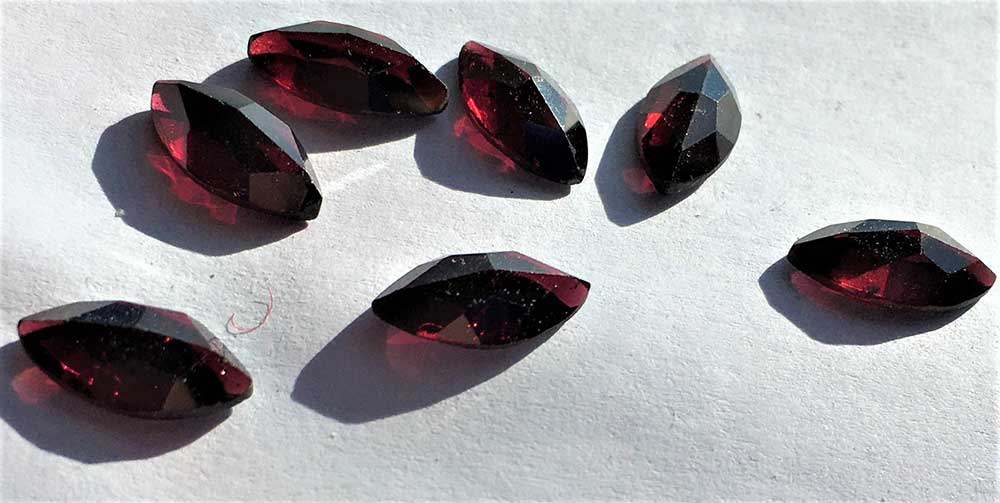 Garnet Mozambique Gemstones 7 pcs 24.5cts. Marquis cut - Image 4