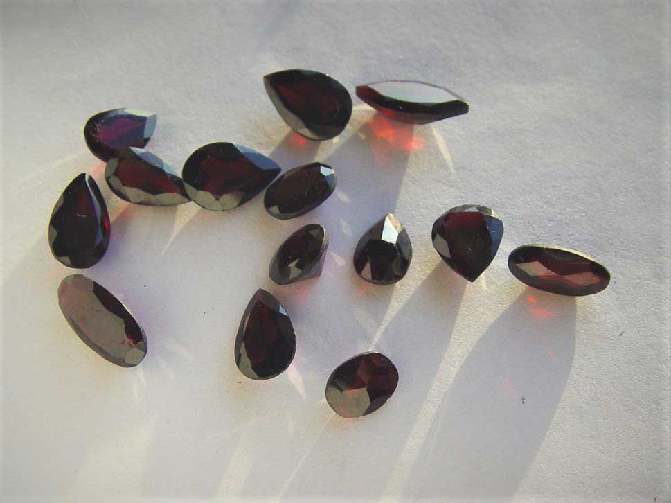 Garnet Mozambique 14pcs Round, Oval, Marquis, Pear 9mm -16mm length-54cts Gemstones ,January Birthstone - Image 4