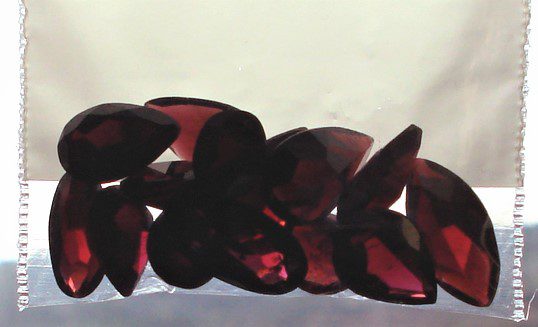 Garnet Mozambique 14pcs Round, Oval, Marquis, Pear 9mm -16mm length-54cts Gemstones ,January Birthstone - Image 3