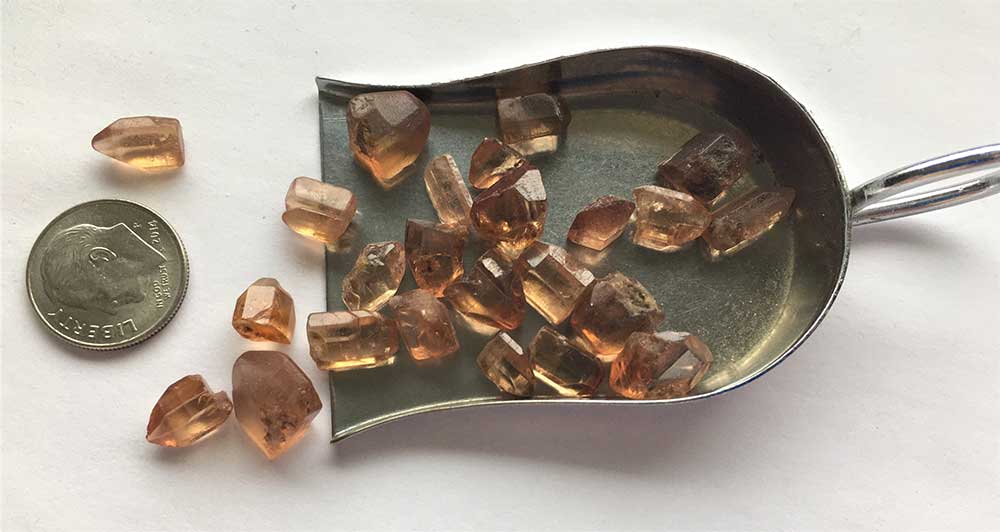 Topaz Crystals 24 Natural Brown Champagne Peach Brazil Vintage Metaphysical Gemstones Wire Wrap Mineral Raw Terminated - Image 2