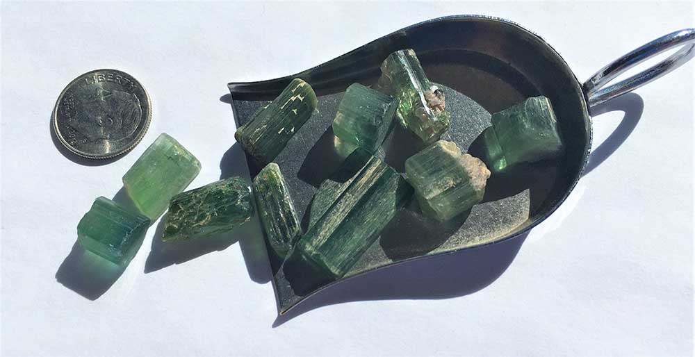 Tourmaline Crystals, 10 pieces, 84.7cts, Green, Bicolor, Watermelon, 10 to 21mm long, Afghanistan 1980's - Image 5